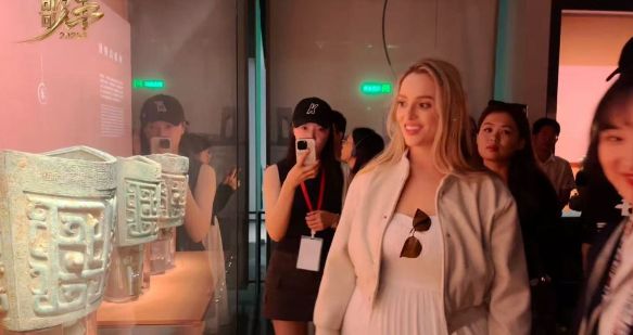 围赛幻想帮唱嘉宾是王嘉尔或刘宪华麻将胡了者来女人菜瘾大参加歌手突(图2)